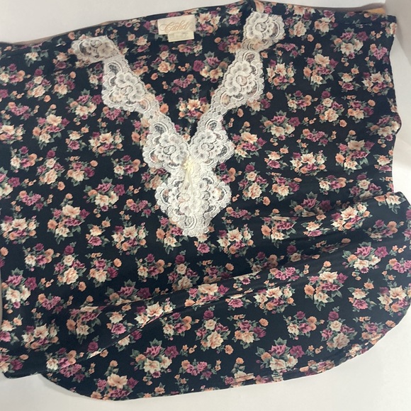 Vintage Cachet pajama short set - Picture 2 of 10